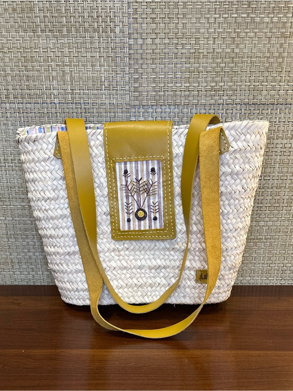 🌟HP🌟A.shee Handwoven Natural Palm Straw Woven Tote Bag Mustard Yellow Trim